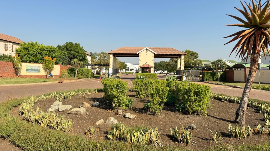 0 Bedroom Property for Sale in Everglades Estate North West